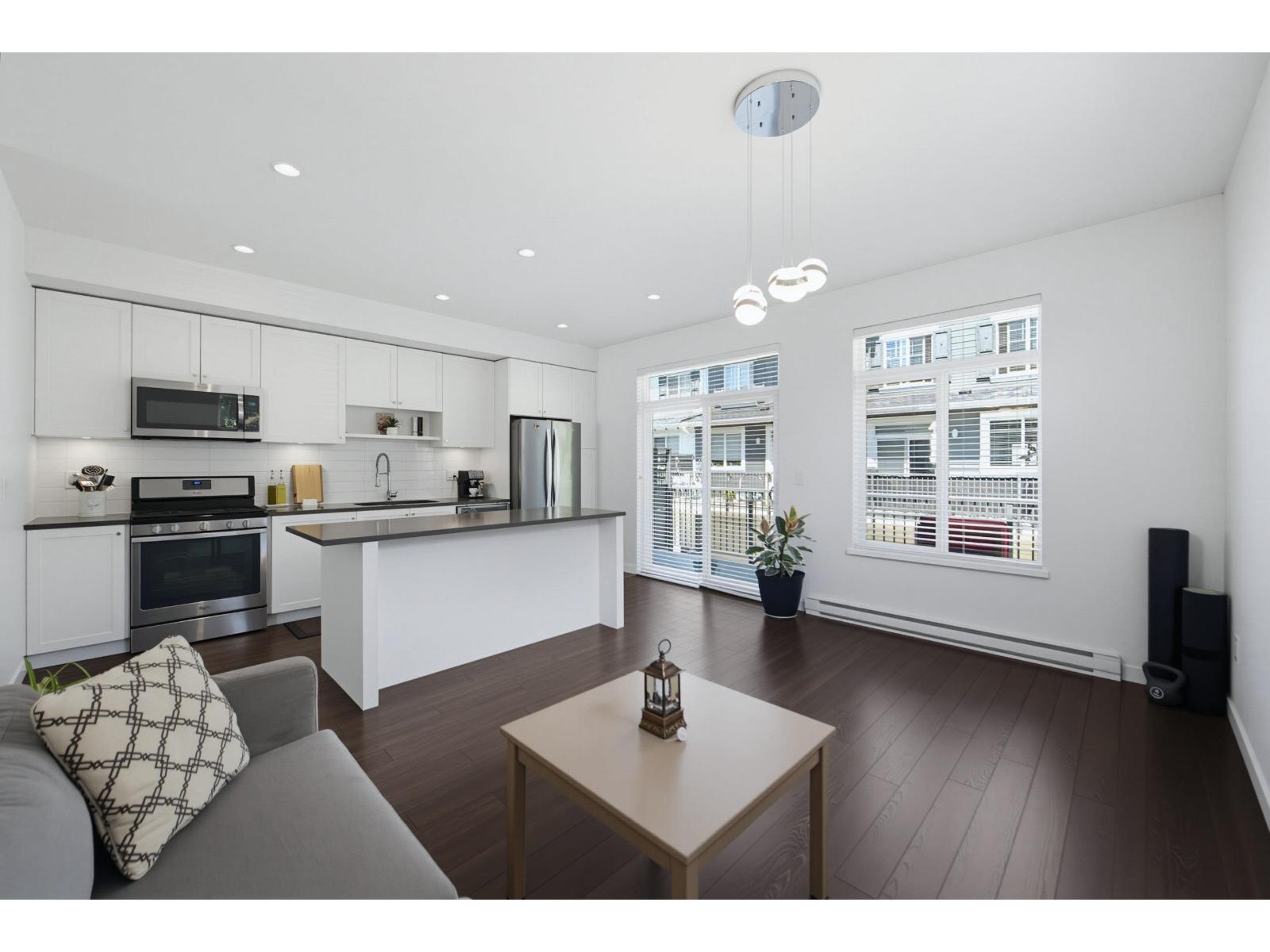 7 16357 15 AVENUE, Surrey