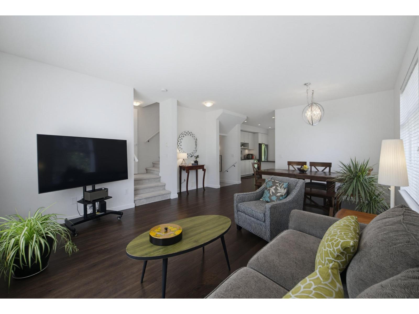 7 16357 15 AVENUE, Surrey