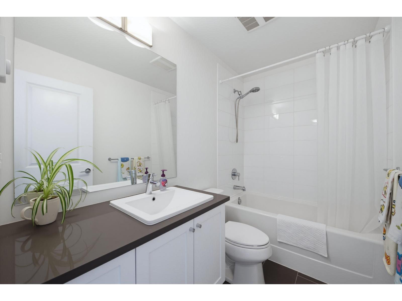 7 16357 15 AVENUE, Surrey