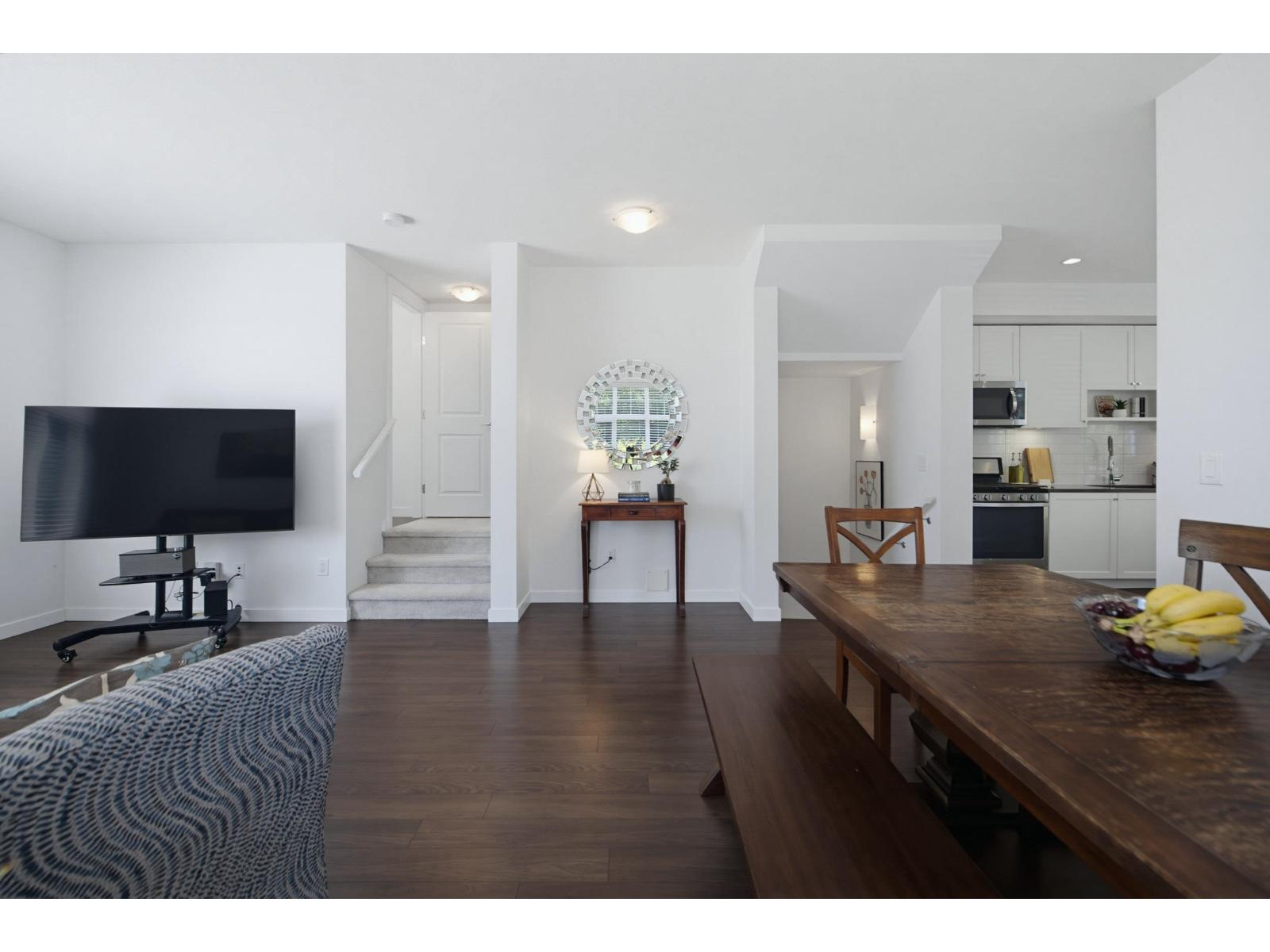 7 16357 15 AVENUE, Surrey