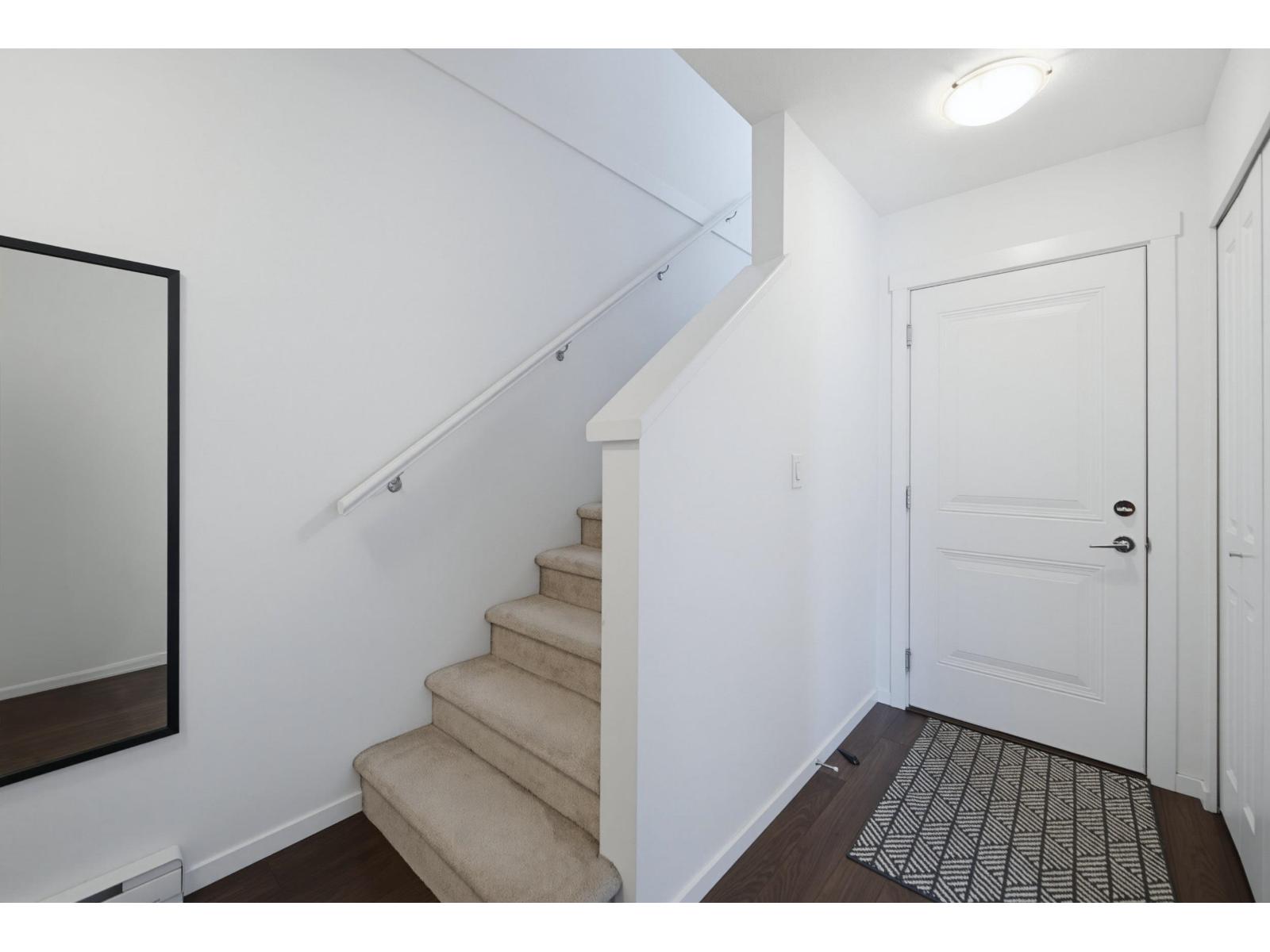 7 16357 15 AVENUE, Surrey
