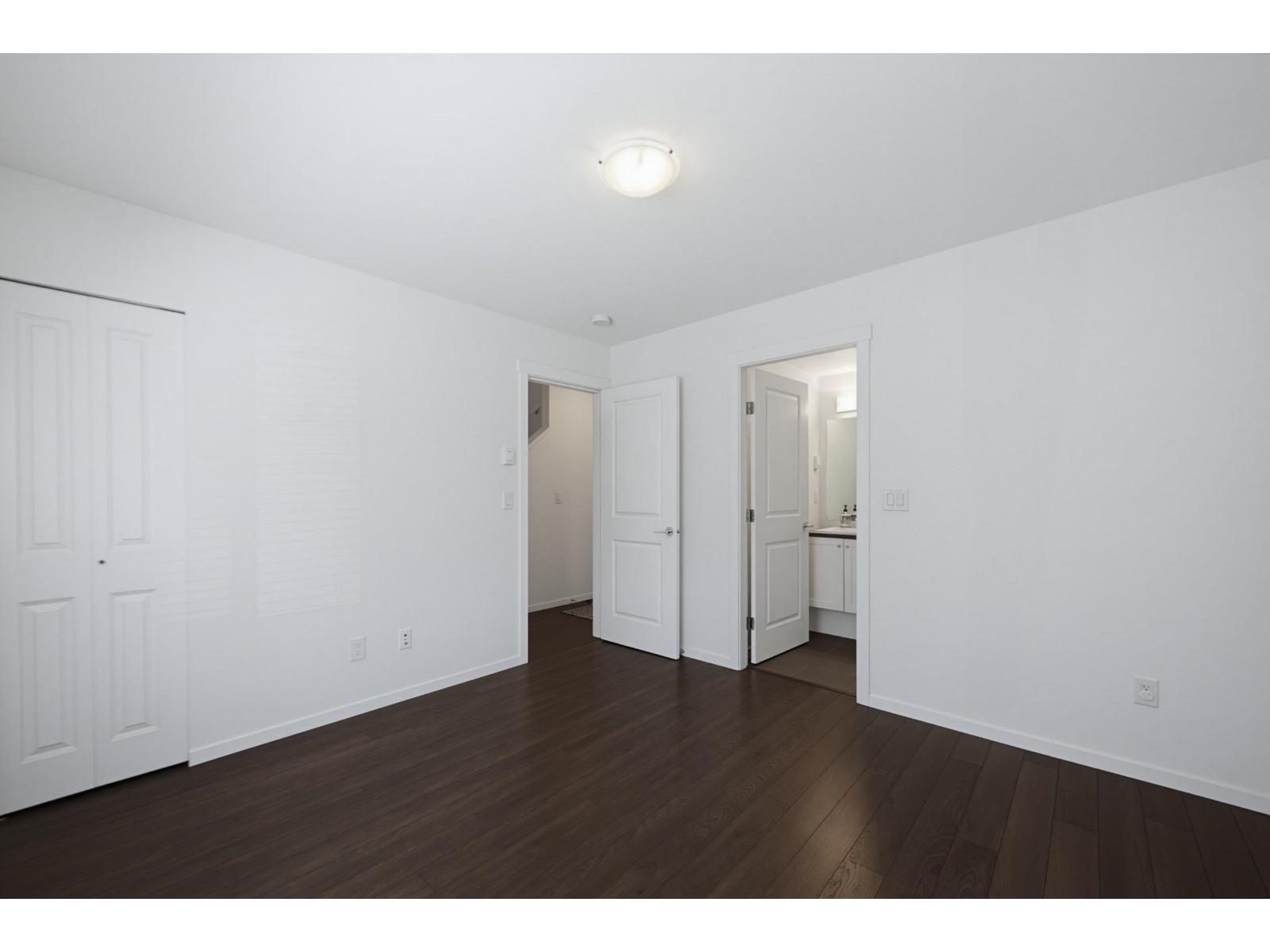 7 16357 15 AVENUE, Surrey
