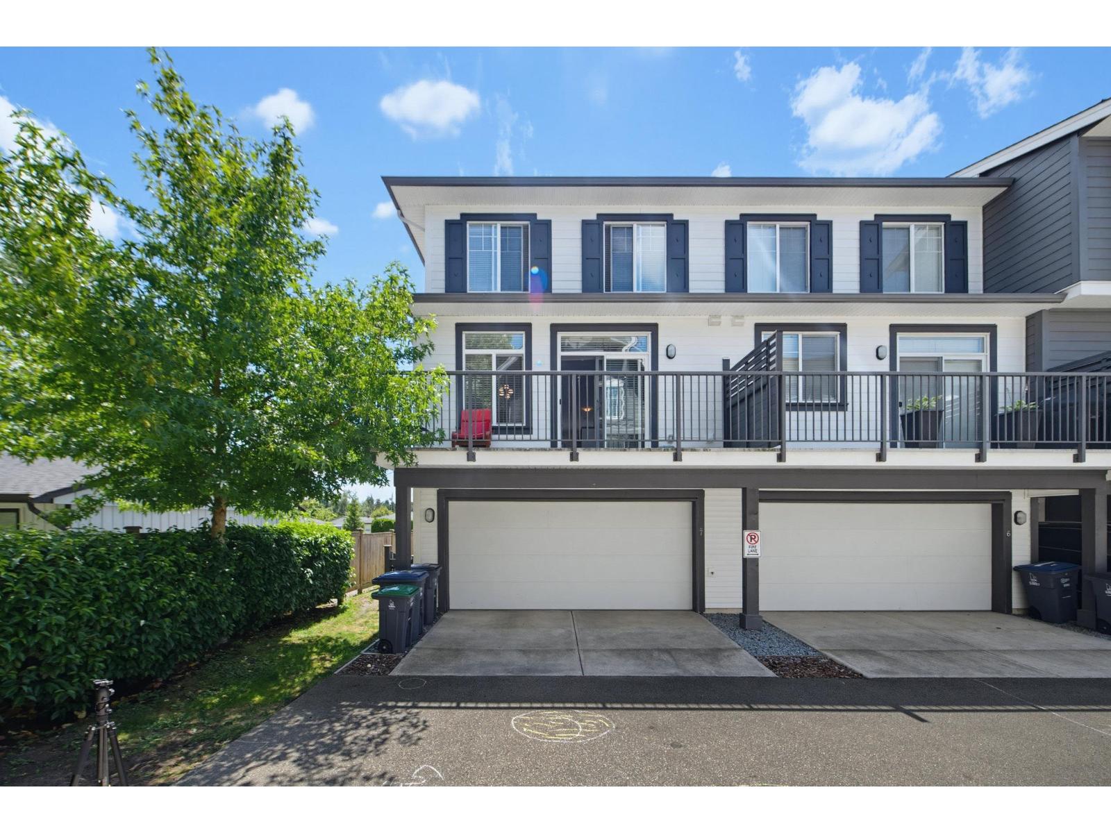 7 16357 15 AVENUE, Surrey
