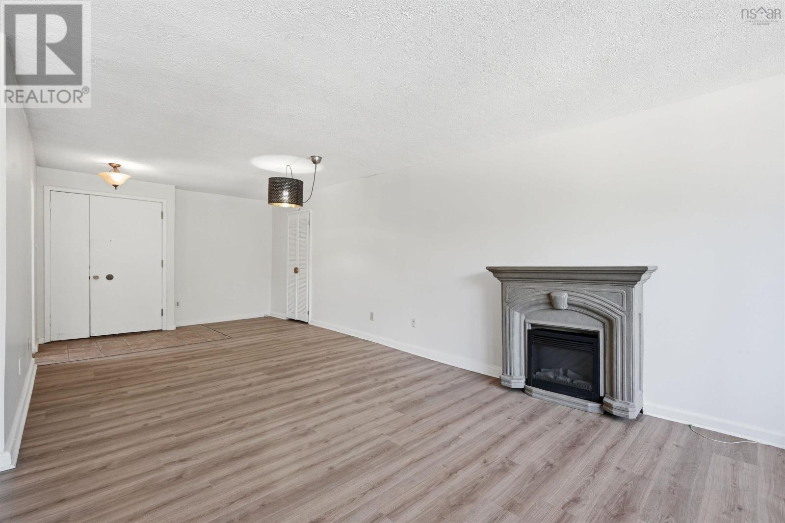 #210 5959 Spring Garden Road - 13
