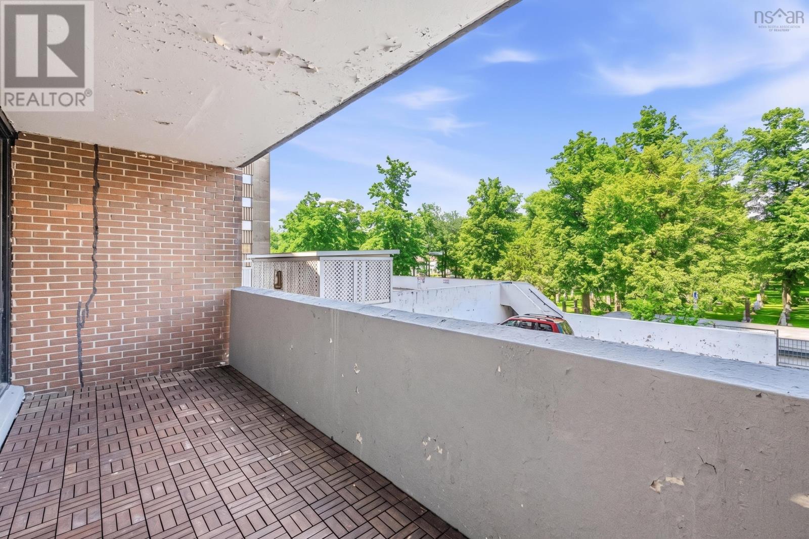 #210 5959 Spring Garden Road - 32