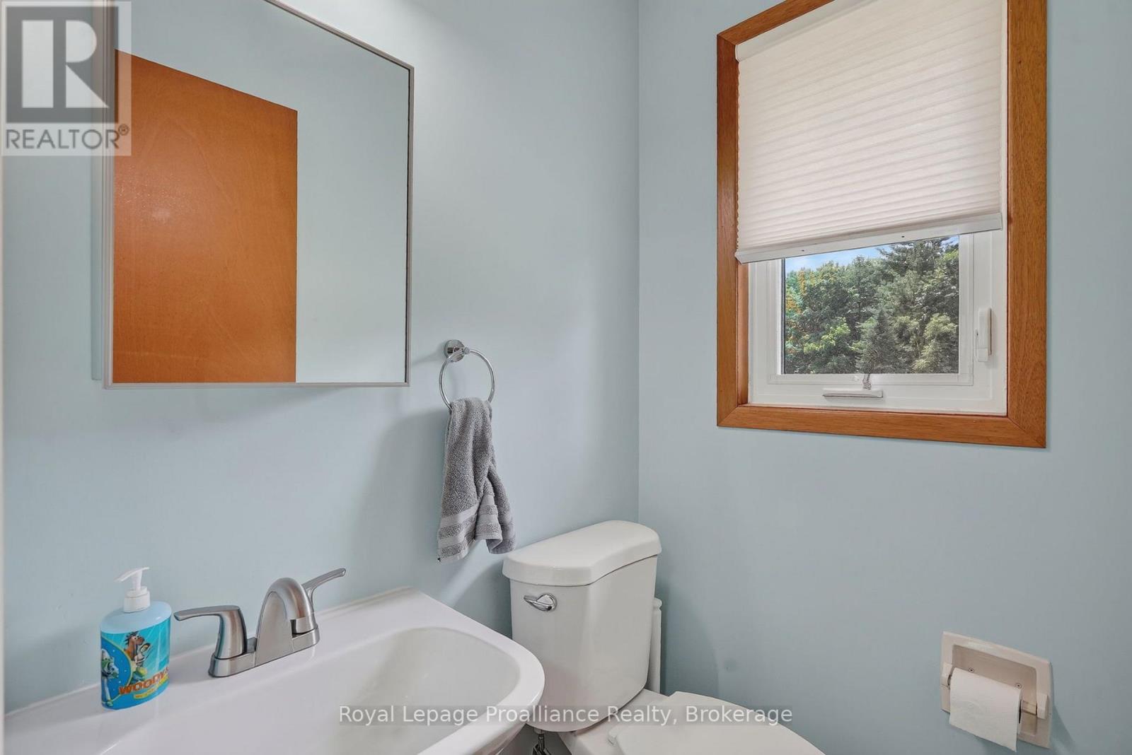 150 WOODLAND ROAD - 10