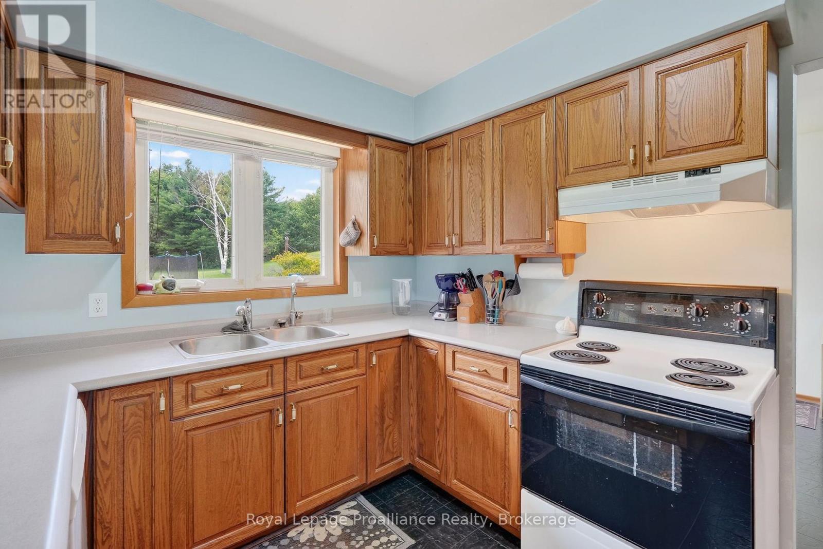 150 WOODLAND ROAD - 13