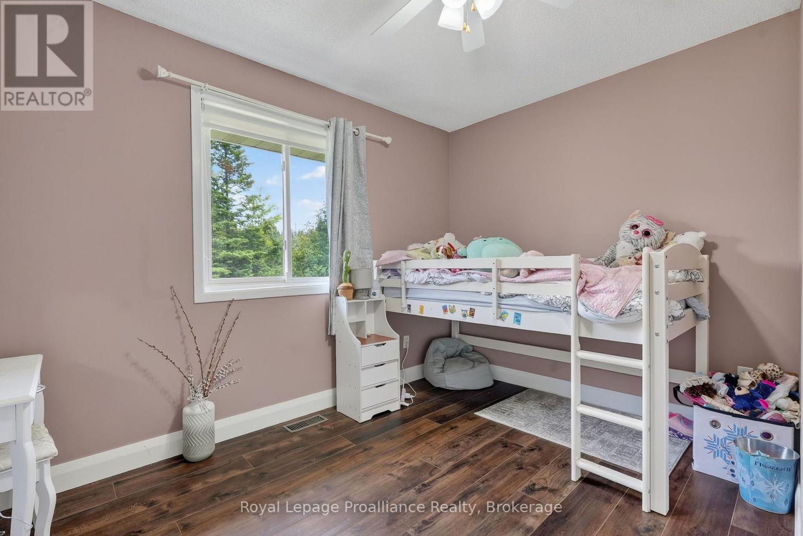 150 WOODLAND ROAD - 23