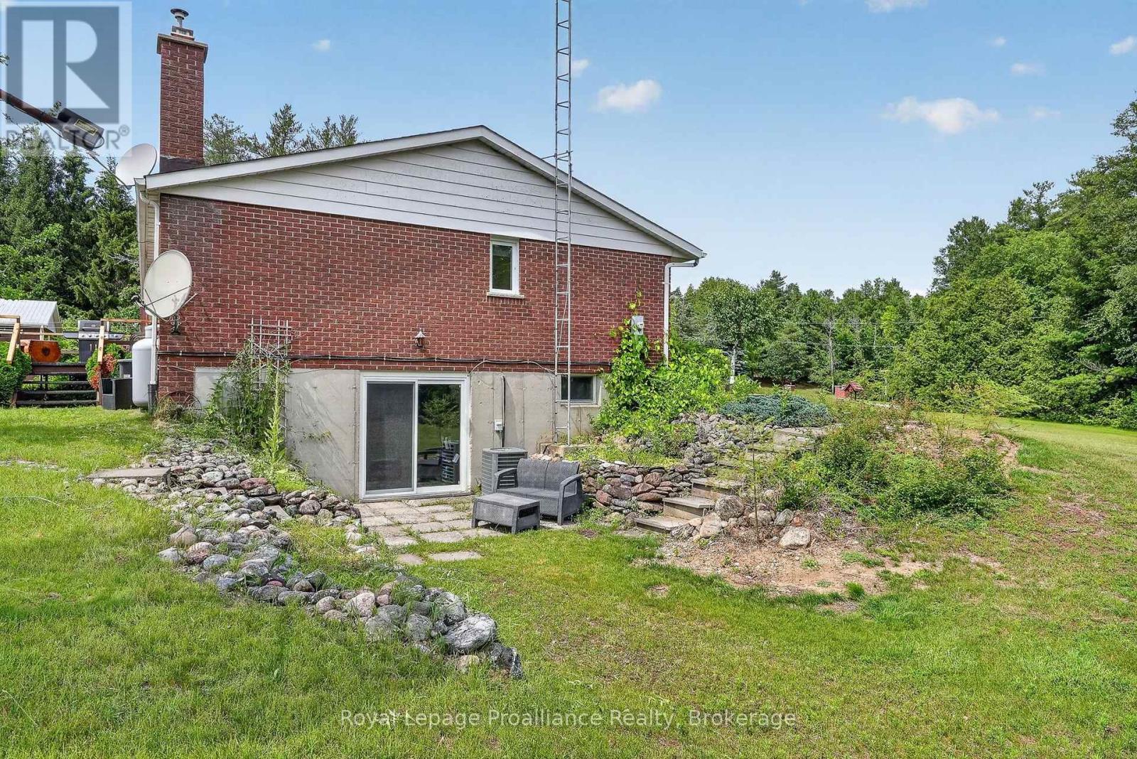150 WOODLAND ROAD - 40