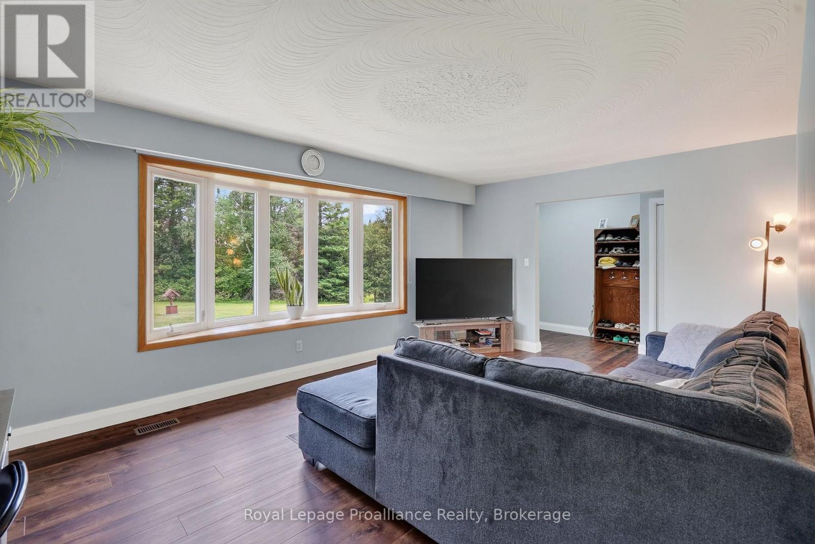 150 WOODLAND ROAD - 8
