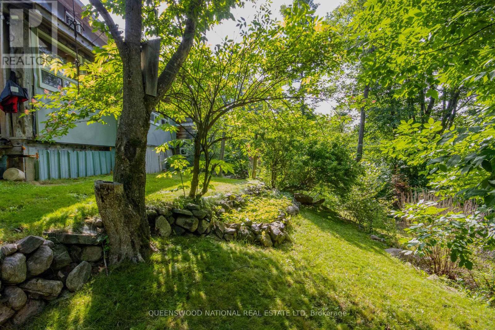 205 ROCKINGHAM ROAD - 10