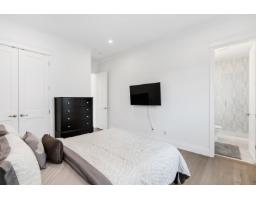 977 164 Street, Surrey, BC V4A4Y4 Photo 17