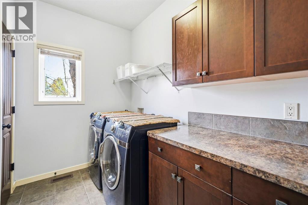 29 Winchester Crescent SW - 23