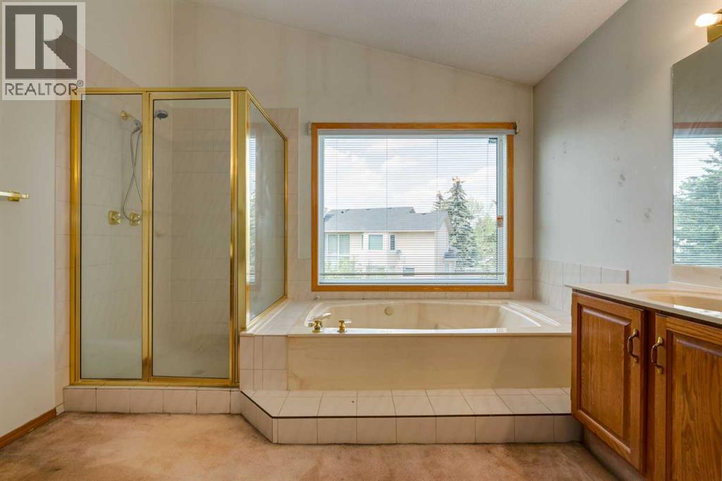 183 Edgevalley Circle NW - 25