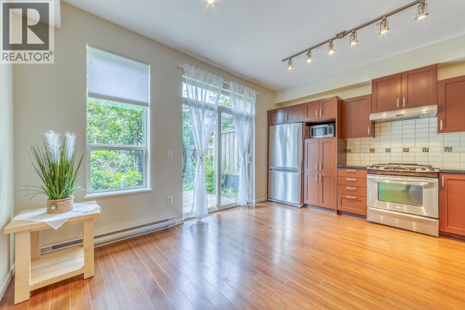 198 3105 DAYANEE SPRINGS BOULEVARD, Coquitlam
