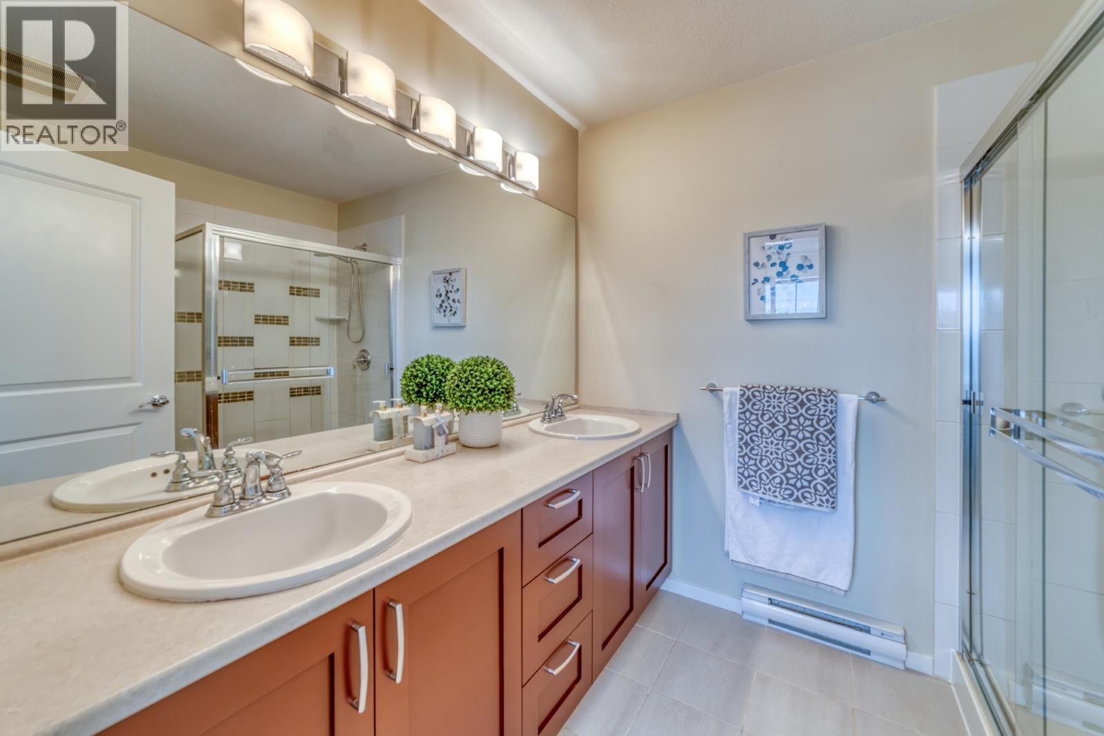 198 3105 DAYANEE SPRINGS BOULEVARD, Coquitlam