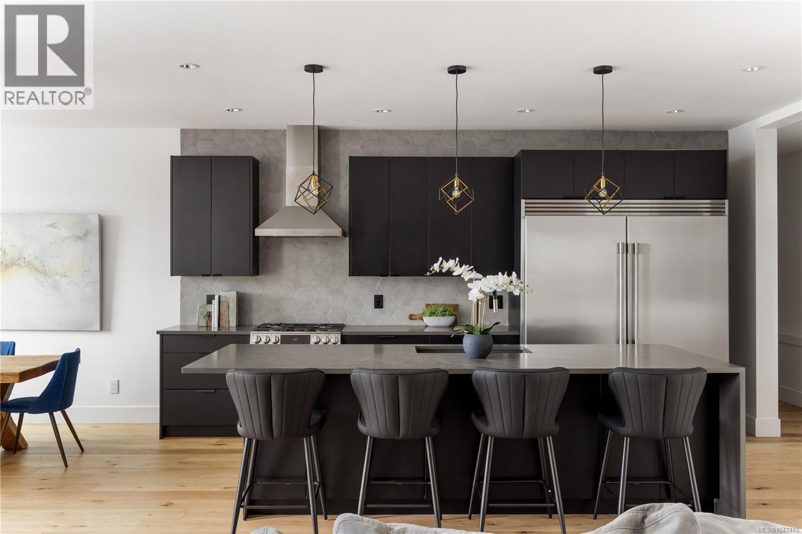 7012 Clarkson Pl - 4