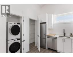 7012 Clarkson Pl, Sooke, BC V9Z1M4 Photo 39