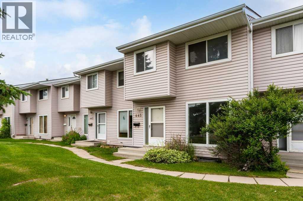 445 40 Street NE, Marlborough, Calgary photo 1