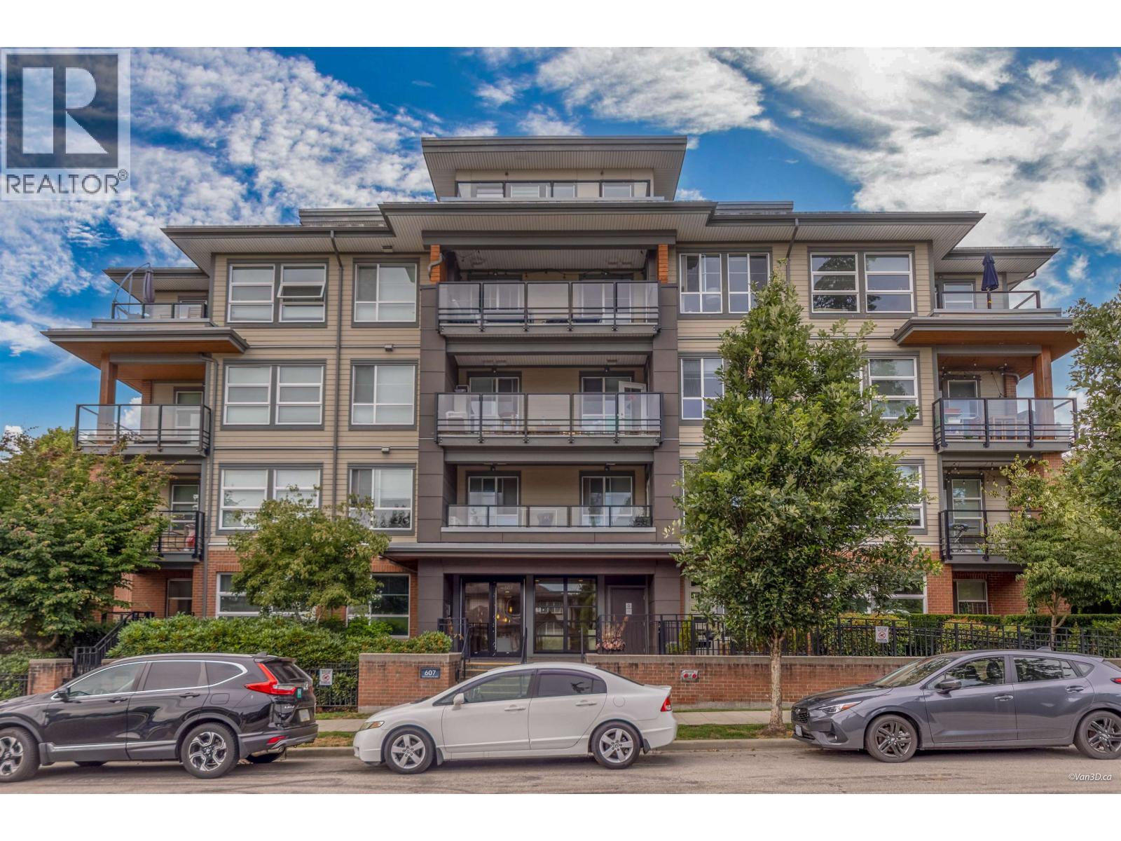 104 607 COTTONWOOD AVENUE, Coquitlam