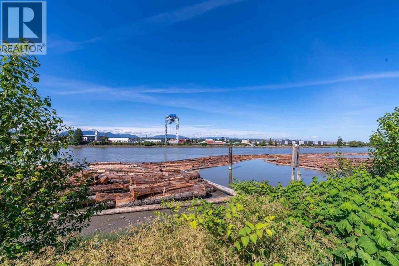 37 10133 RIVER DRIVE, Richmond