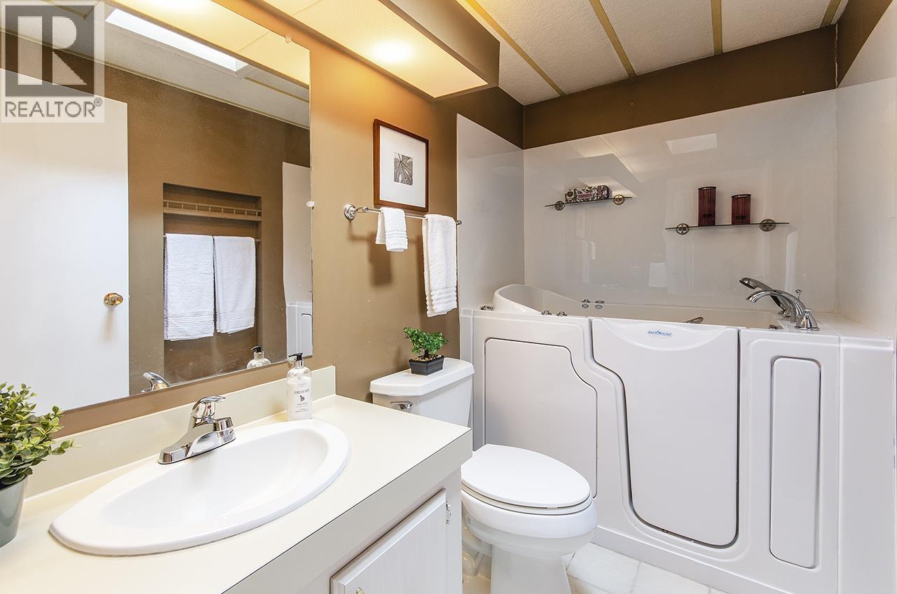 508 RAINDANCE COURT, West Vancouver