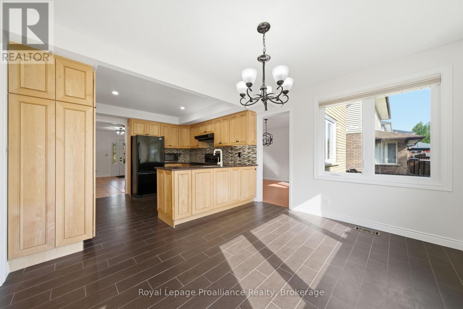 37 DUNGANNON DRIVE - 12