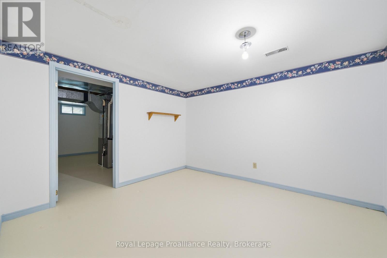 37 DUNGANNON DRIVE - 35