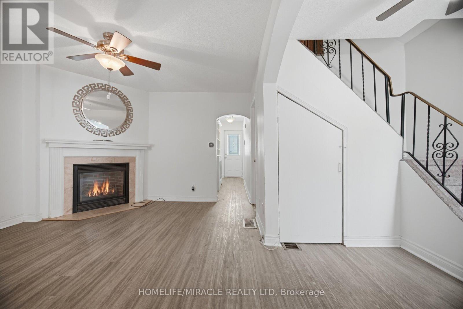 25 HOPE AVENUE - 16