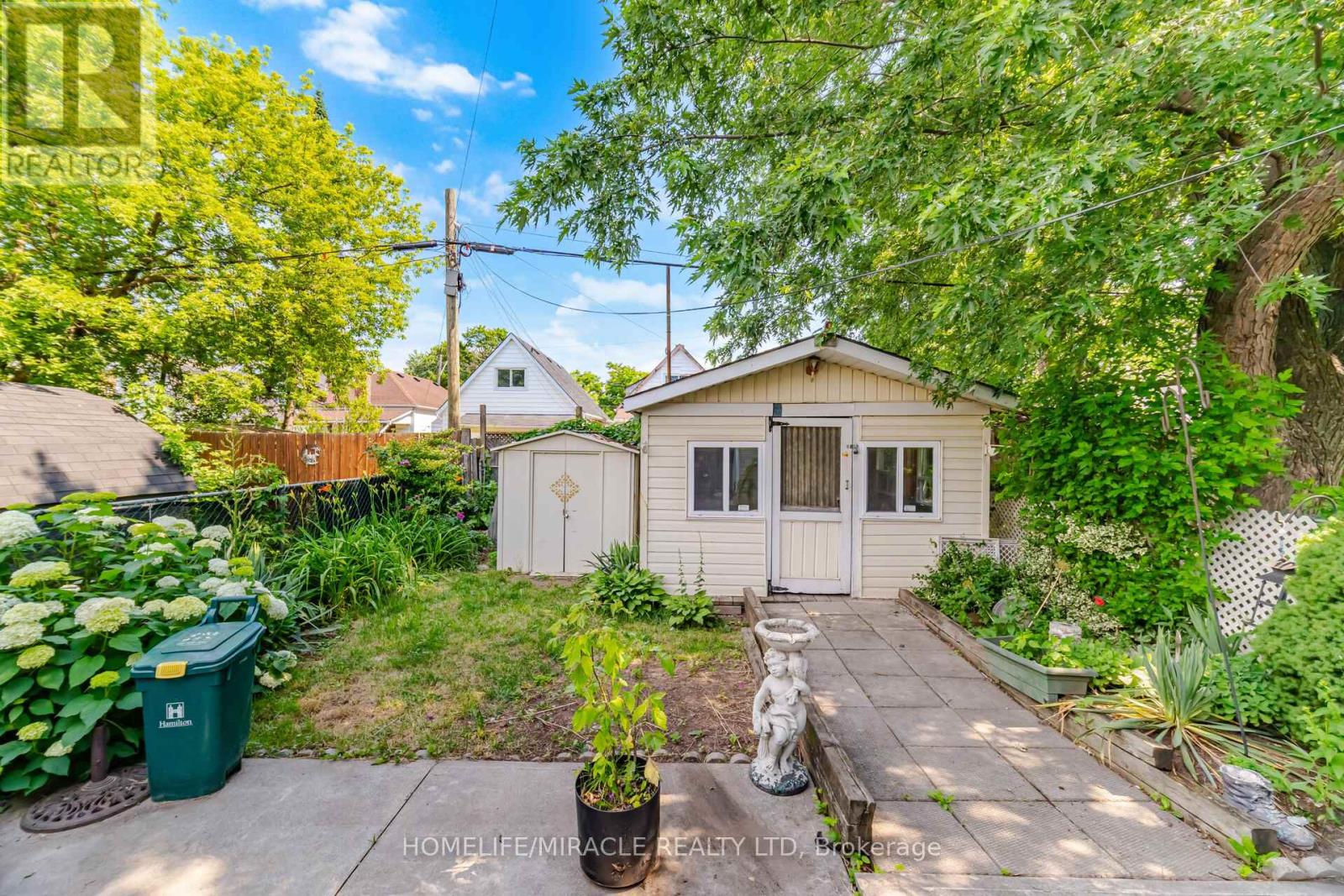 25 HOPE AVENUE - 36