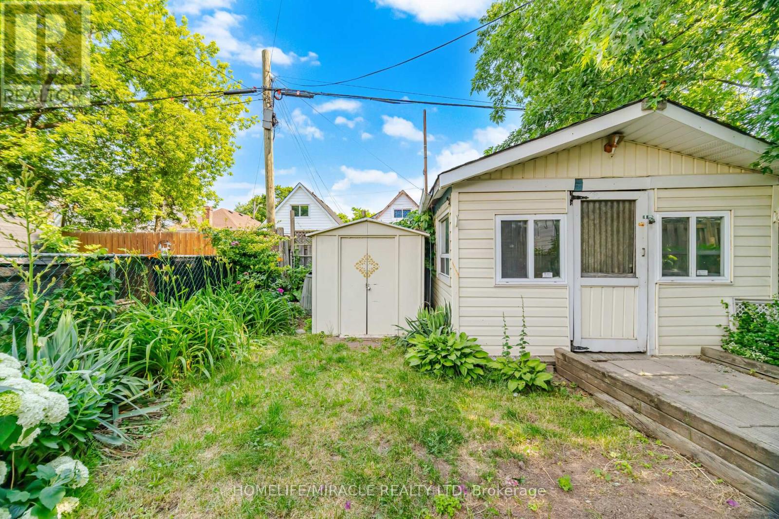 25 HOPE AVENUE - 38