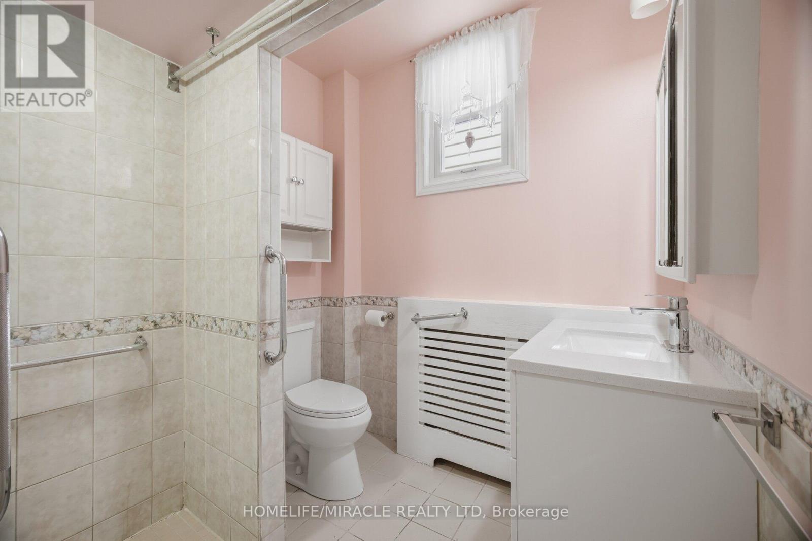 25 HOPE AVENUE - 17
