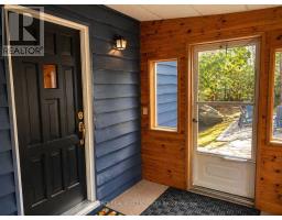 Sunroom - 369 Loon Lake Road, Kearney, ON P0A1M0 Photo 8