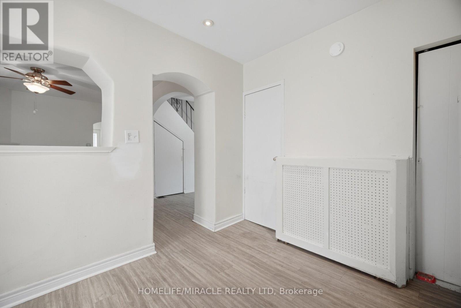 25 HOPE AVENUE - 15