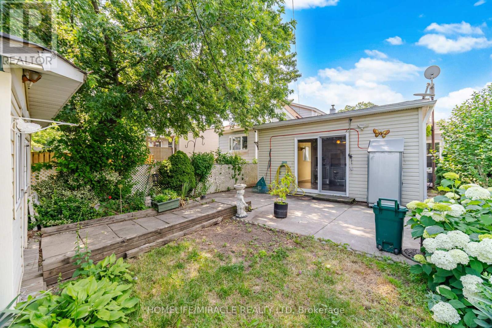 25 HOPE AVENUE - 39