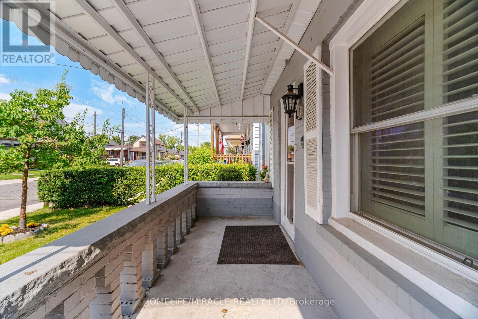 25 HOPE AVENUE - 3