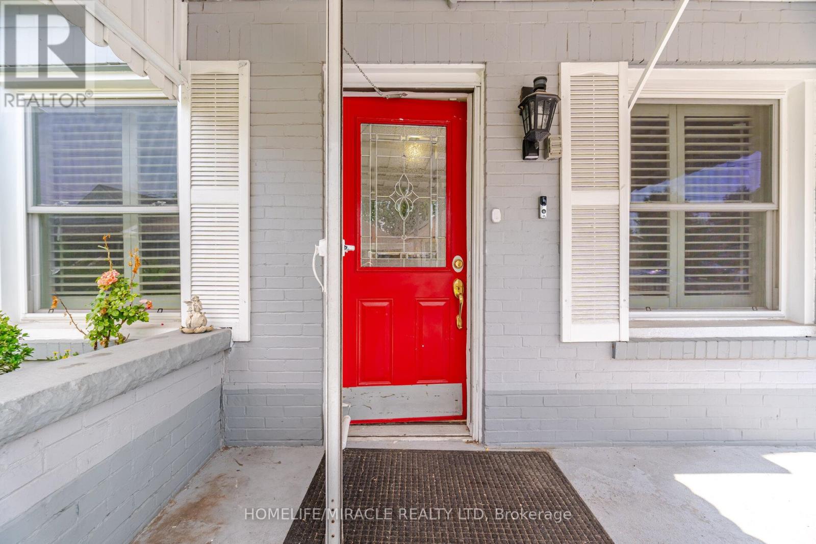 25 HOPE AVENUE - 4