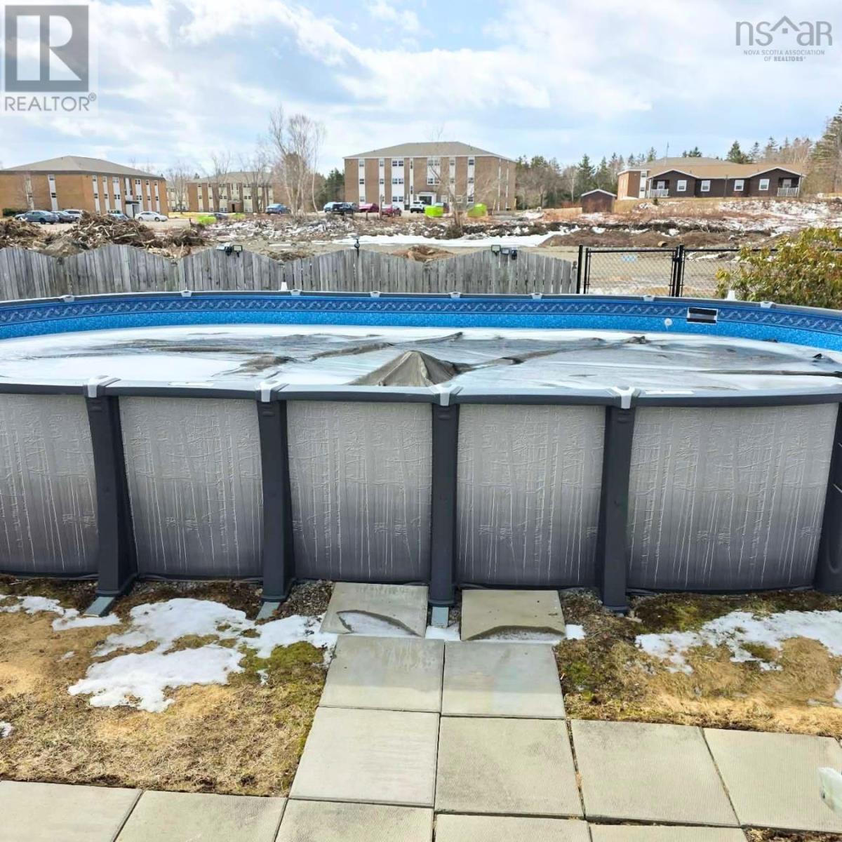 38 Laben Drive - 35