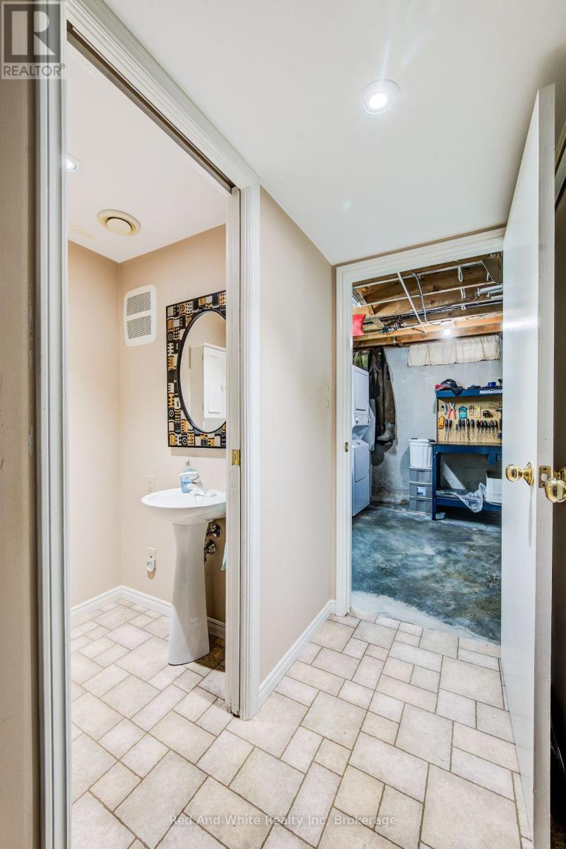192 WARREN ROAD - 29