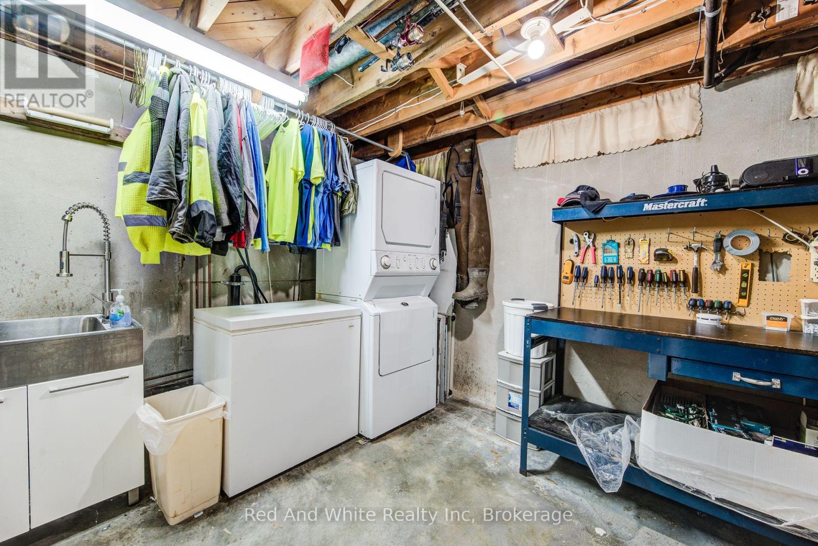 192 WARREN ROAD - 31