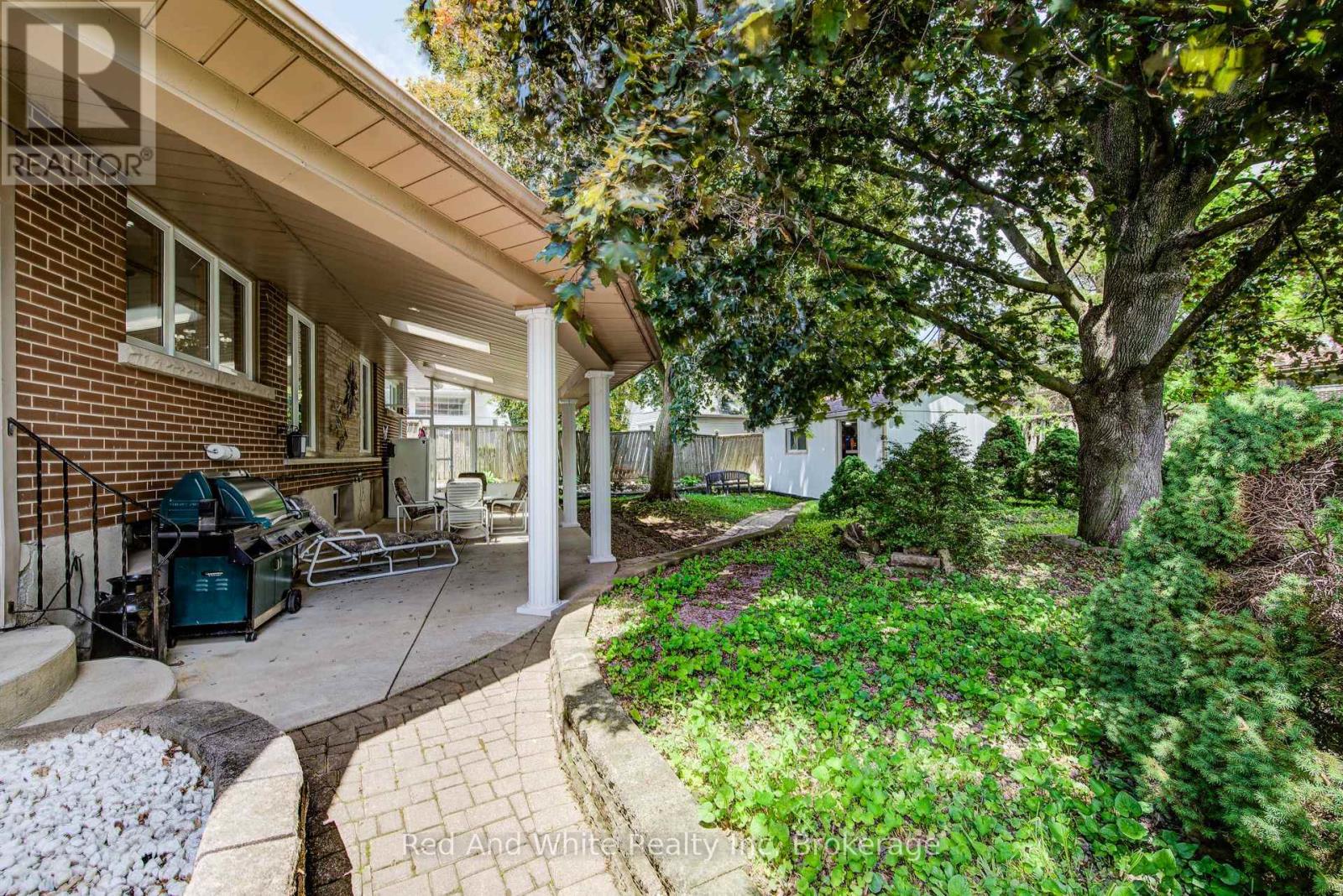 192 WARREN ROAD - 33