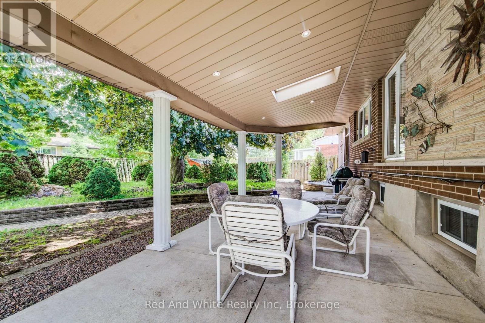 192 WARREN ROAD - 34