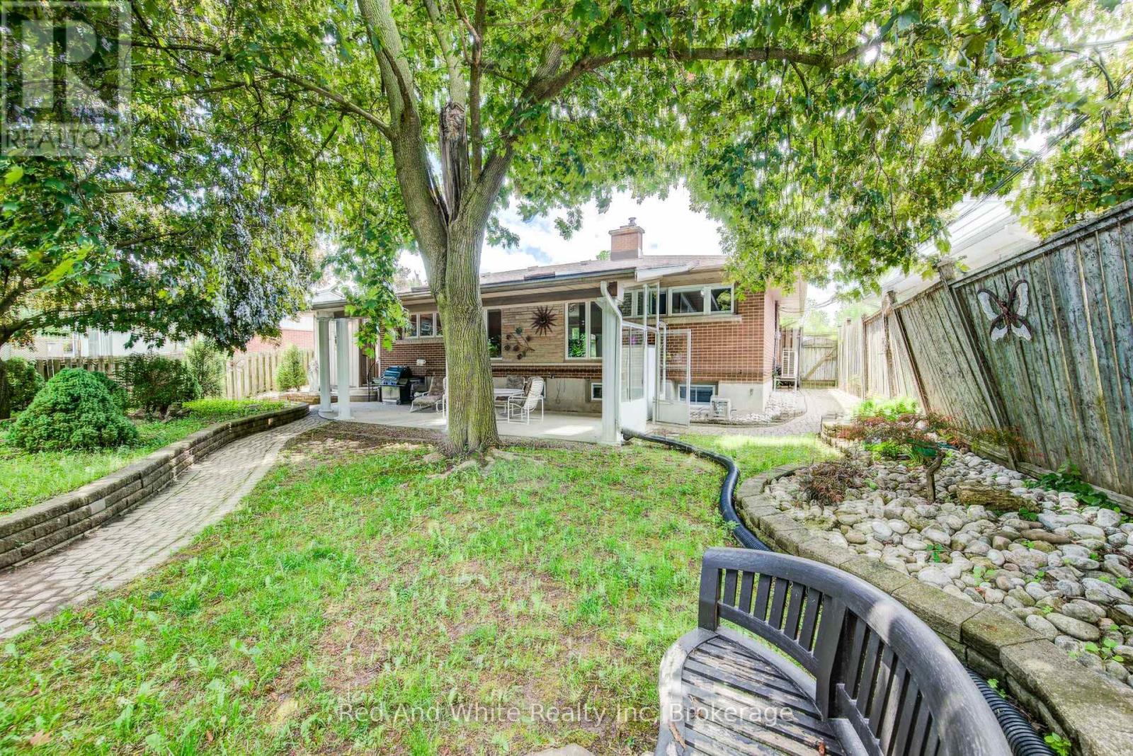 192 WARREN ROAD - 35