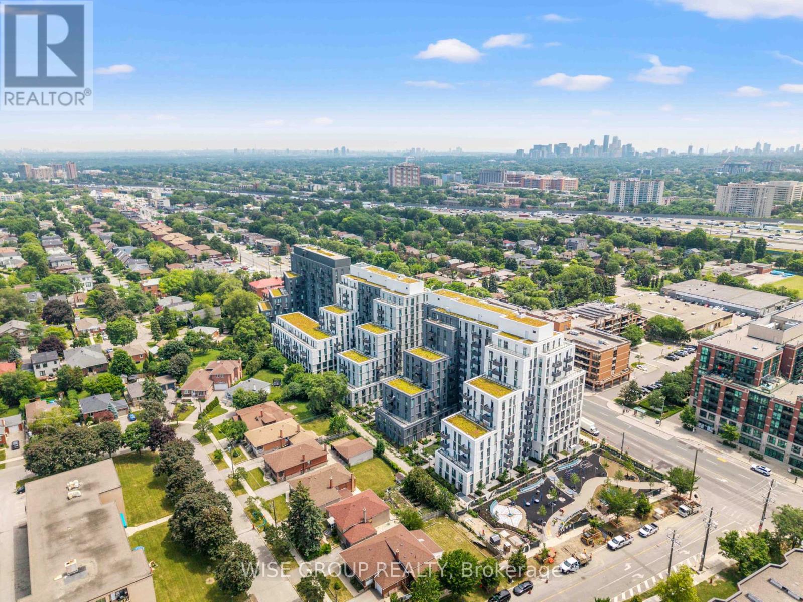 #915 500 WILSON AVENUE - 33
