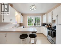 2035 Herd Rd, Duncan, BC V9L5W3 Photo 38