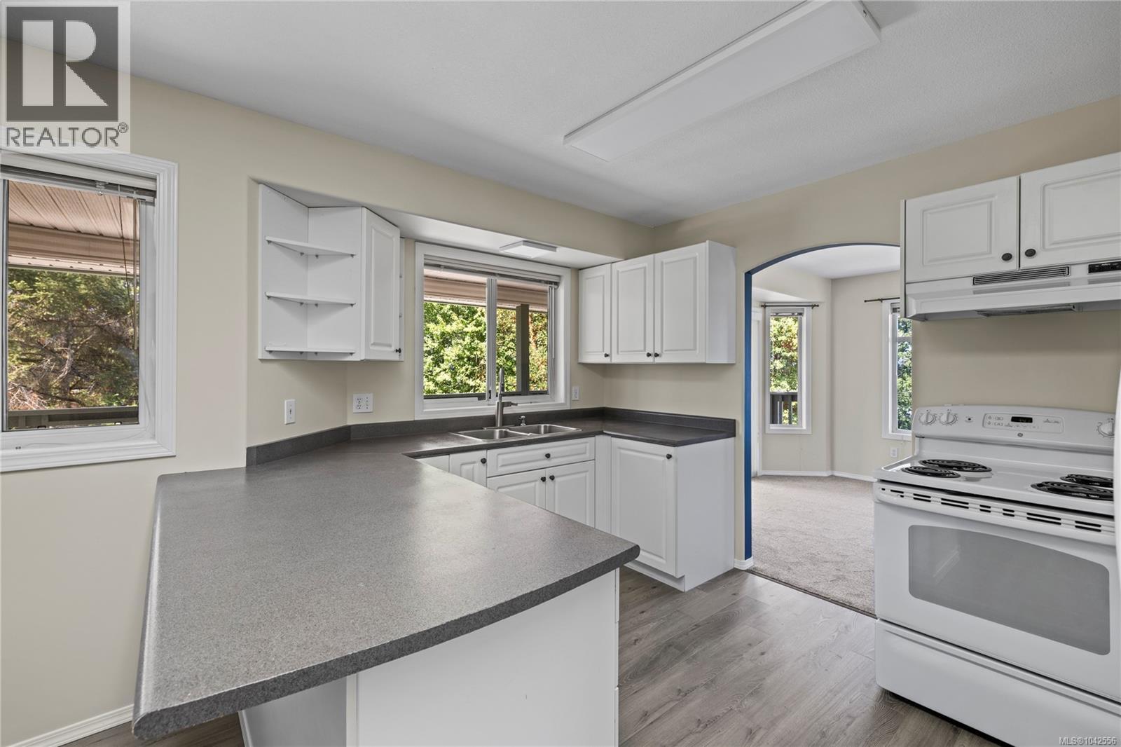 580 Ninth St - 19