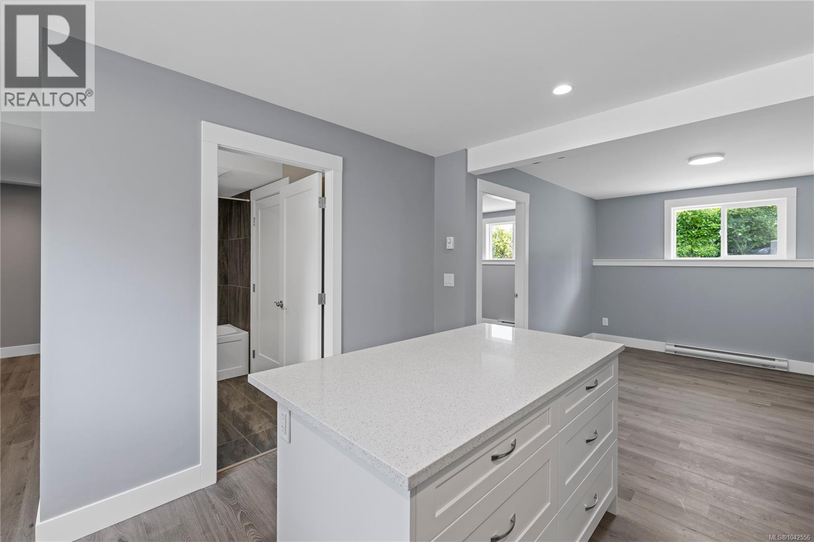 580 Ninth St - 33