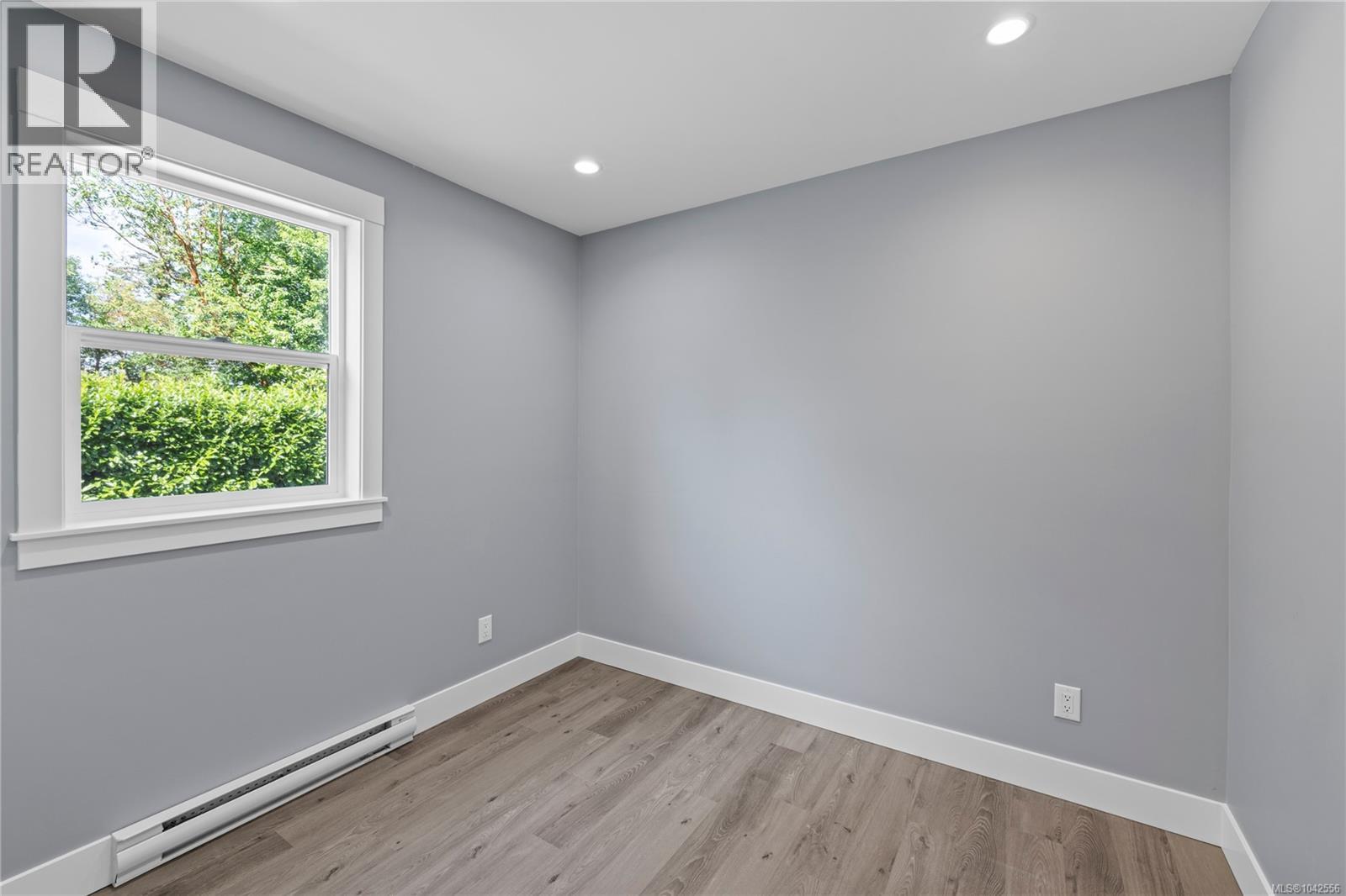 580 Ninth St - 35