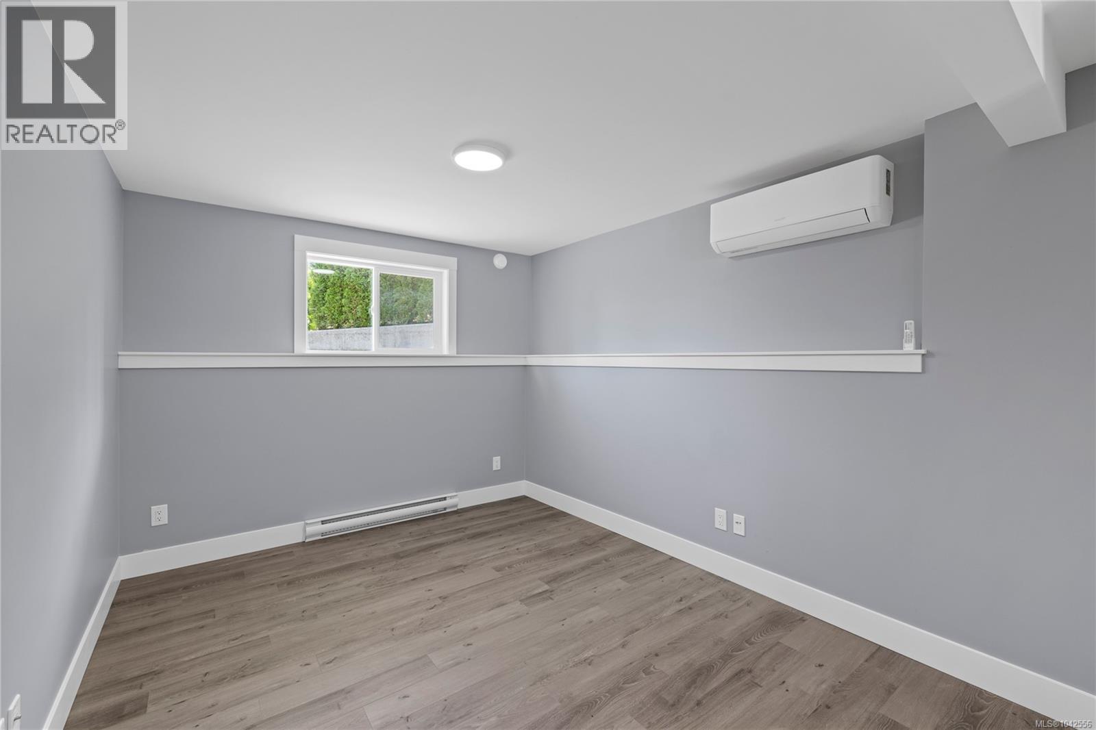 580 Ninth St - 36