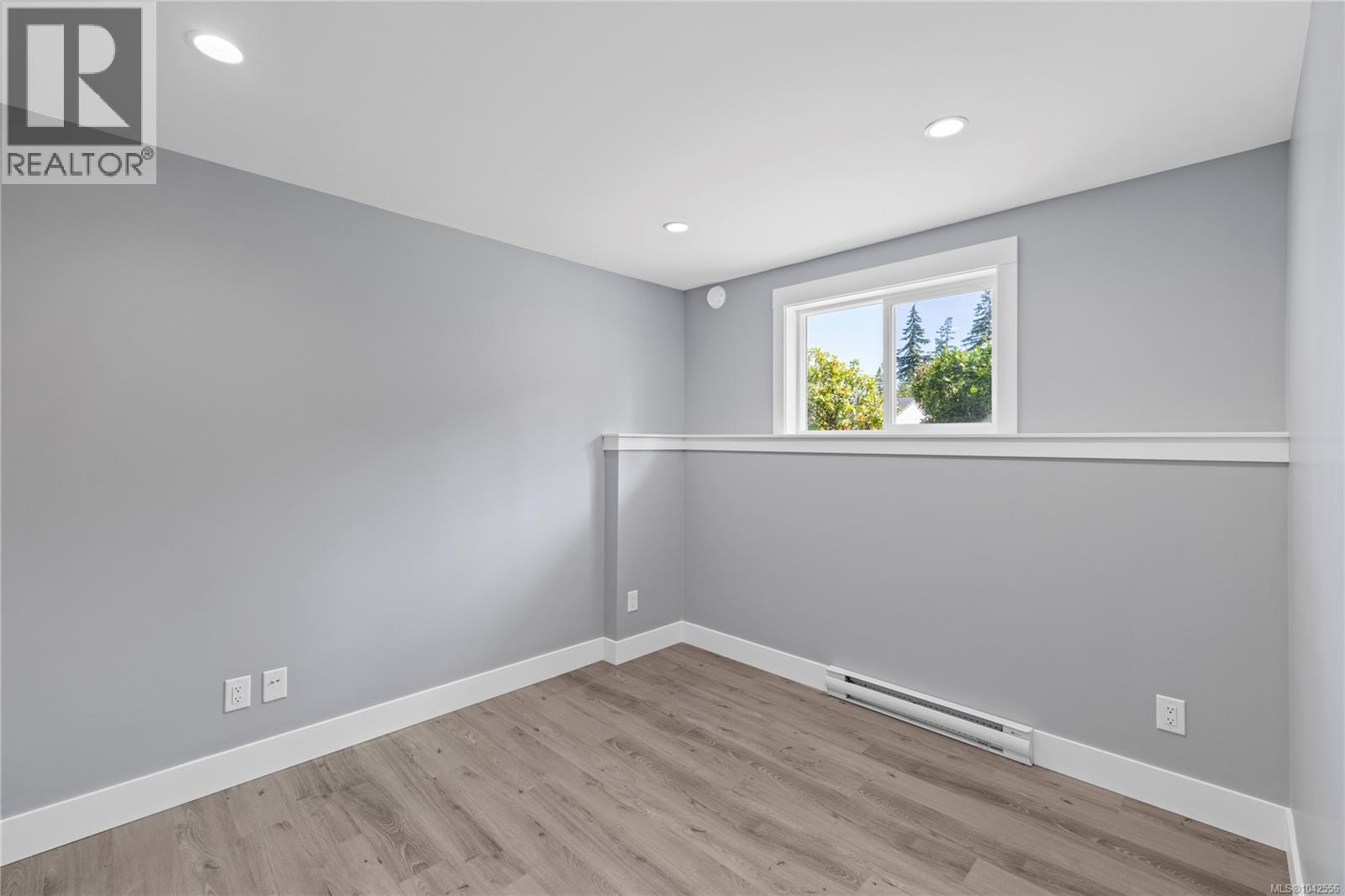 580 Ninth St - 37